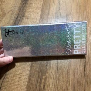It Cosmetics Naturally Pretty Celebration Palette